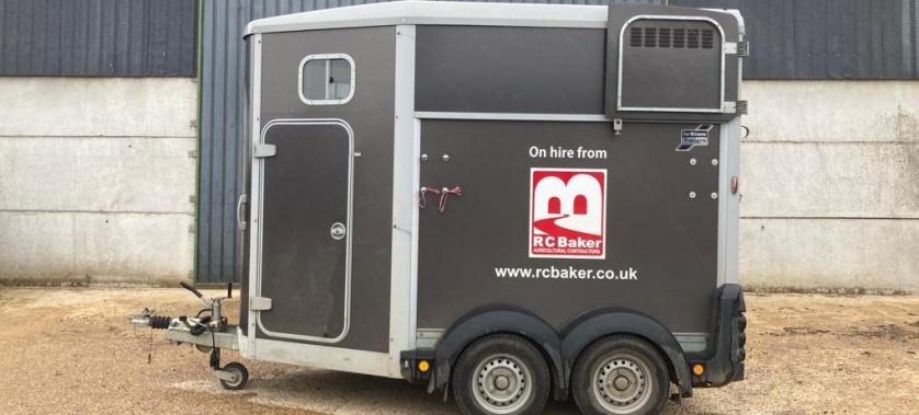 Horse trailer hire - Ifor Williams HB506
